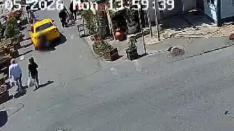 Şişli'de Geri Manevra Yapan Taksi, Yürüyen Kadının Altında Kaldı