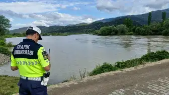 Tokat'ta Kelkit Çayı'na Düşen 2 Kişiyi Arama Çalışmaları Devam Ediyor