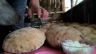 Tortum Şelalesi Çevresinde Doğal Köy Ekmeğine Yoğun Talep
