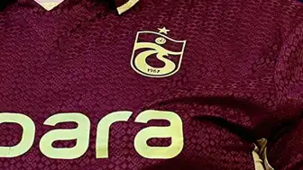 Trabzonspor Taraftar Araçlarına Bıçaklı Saldırı Girişimi Güvenlik Kamerasında