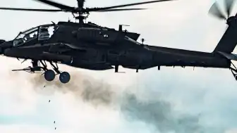 ABD Ordusuna Ait Helikopter Hürmüz Boğazı'nda Düştü, Mürettebat Kurtarıldı