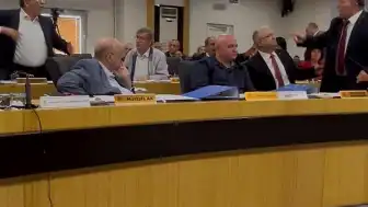 Afyonkarahisar Belediye Meclisi'nde İstifalar Sonrası Gerginlik: Kavga Çıktı