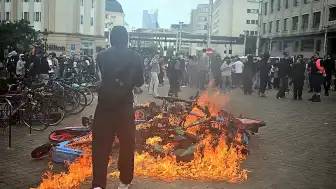 Brüksel'de Eğitim Tasarruf Tedbirlerine Karşı Yeni Protesto