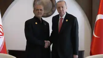 Cumhurbaşkanı Erdoğan İranlı Mevkidaşı Pezeşkiyan ile Telefonda Görüştü