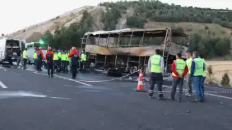 Denizli'deki Otobüs Kazasında Can Kaybı 9'a Yükseldi