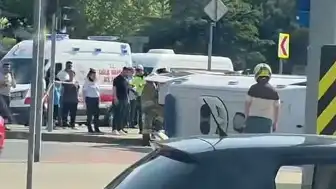 Kağıthane'de Ambulans ile Motosiklet Çarpıştı: 4 Yaralı