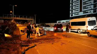 Kastamonu'da Zincirleme Kaza: Yaralıya Yardım Edenlere Araç Çarptı