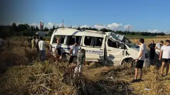 Silivri'de Minibüs Kazası: 2 Ölü, 10 Yaralı