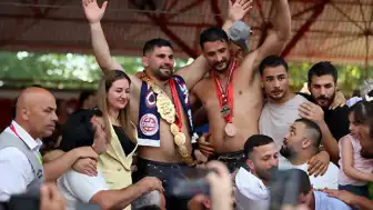 655. Tarihi Kırkpınar Yağlı Güreşleri'nde Erkan Taş Başpehlivan Oldu