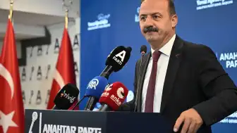 Anahtar Parti Genel Başkanı Yavuz Ağıralioğlu'ndan motorine yapılan zamma tepki: "Üretimin maliyetini artırarak enflasyonu düşüremezsiniz"