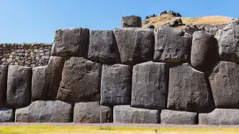 Antik Mühendislik Harikası Sacsayhuamán: Dev Taş Bloklar Harçsız Birleştirildi