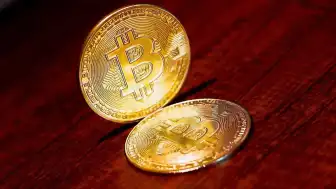 Bitcoin Piyasasında Hareketlilik: ETF Çıkışları ve Zincir Üstü Veriler Analiz Ediliyor