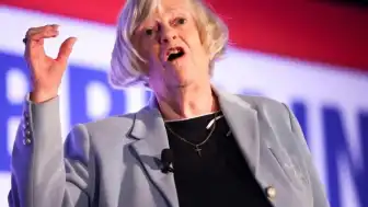 İngiltere Başbakanı Keir Starmer'dan Ann Widdecombe Açıklaması: "Seçkin bir siyasetçiydi"