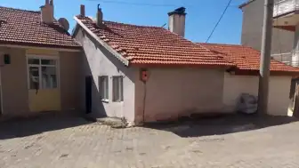 Isparta'da Komşu Tartışmasında Bir Kişi Hayatını Kaybetti, Diğeri Ağır Yaralandı