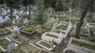 İstanbul'da Mezarlık Alanlarındaki Doluluk ve Artan Mezar Yeri Fiyatları