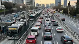 İstanbul'da Trafik Durumu: 28 Temmuz Salı Günü Yoğunluk Beklenen Bölgeler