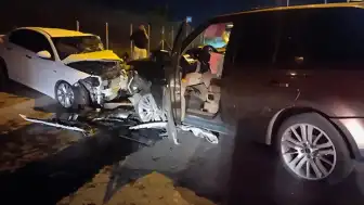 Sancaktepe'de Ters Yöne Giren Otomobil Zincirleme Kazaya Yol Açtı: 2'si Ağır 5 Yaralı