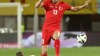 Transfer Rekabeti: Trabzonspor ve Beşiktaş Cenk Özkaçar İçin Yarışıyor