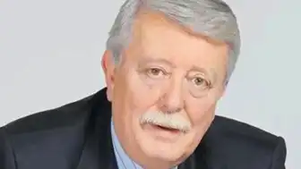 Ünlü Gazeteci ve Televizyoncu Aziz Üstel Hayatını Kaybetti