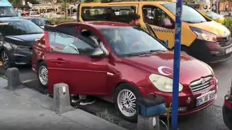 Üsküdar'da park halindeki otomobilde bir kişi ölü bulundu