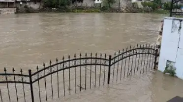 Amasya'da Yeşilırmak'ta Su Seviyesi Yükseldi, Tedbir Uyarısı Yapıldı