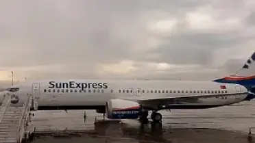 Antalya Uçağında Bomba İhbarı: Londra'ya Acil İniş