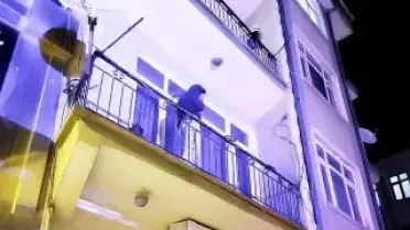 Ayrıldığı Sevgilisinin Evini Bastığı Kadın, Çocuğunu Kurtarmak İçin Balkondan Atladı