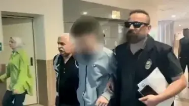 Cezaevi Ring Aracında Vahşet: 16 Yaşındaki Tutsuk Jandarmaya Direnip Aracı Parçaladı