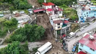 Hatay'da Şiddetli Yağış Sonrası Ev Çöktü: 1 Ölü, 3 Yaralı