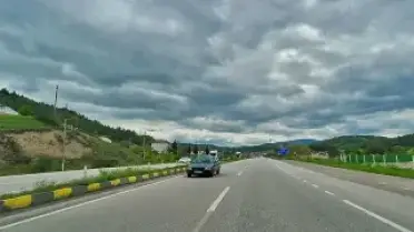 Karabük-Eskipazar Yolunda Ters Yönden Gelen Araç Tehlike Yarattı