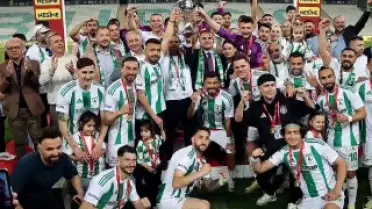 Muğlaspor'un Şampiyonluk Kutlaması Simge Sağın Konseriyle Taçlanacak