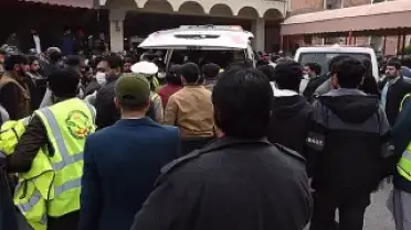 Pakistan'da Pazar Yerinde Patlama: 9 Ölü