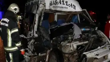 Tarım İşçilerini Taşıyan Minibüs Kazasında 9 Kişi Taburcu Oldu