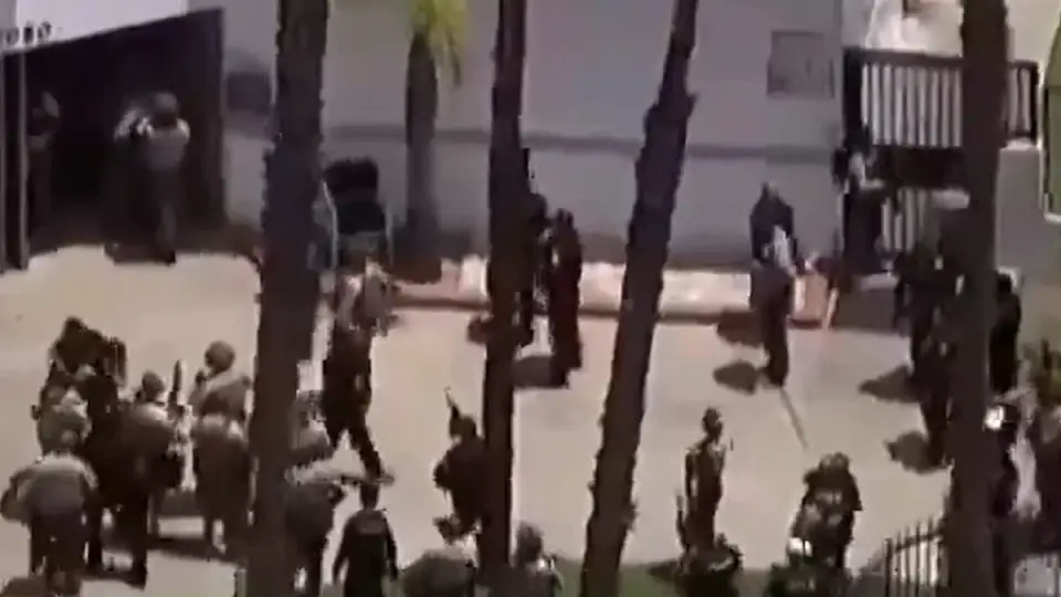 ABD'de Caminin Çevresinde Silahlı Saldırı: 2 Ölü, Çok Sayıda Yaralı