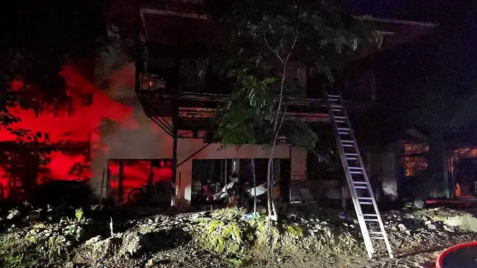 Adana'da Yangında Mahsur Kalan 6 Kişi Kurtarıldı