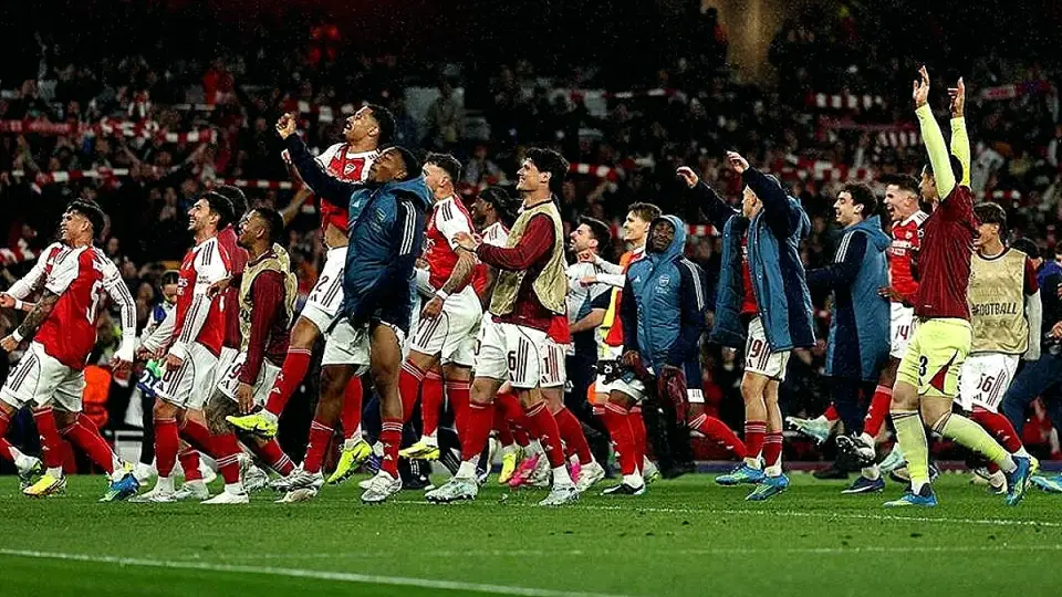 Arsenal, 22 Yıl Sonra Şampiyonluğa Ulaştı