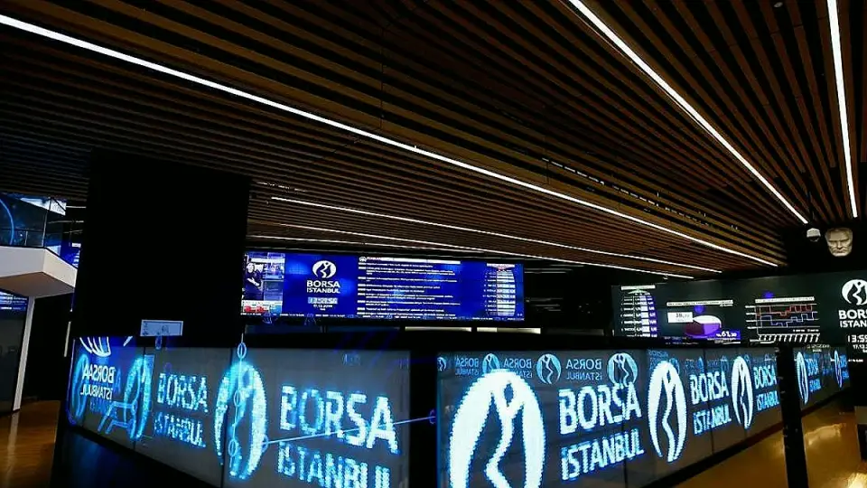 BIST 100 Güne Yükselişle Başladı: Gözler TCMB Verileri ve Trump-Şi Görüşmesinde