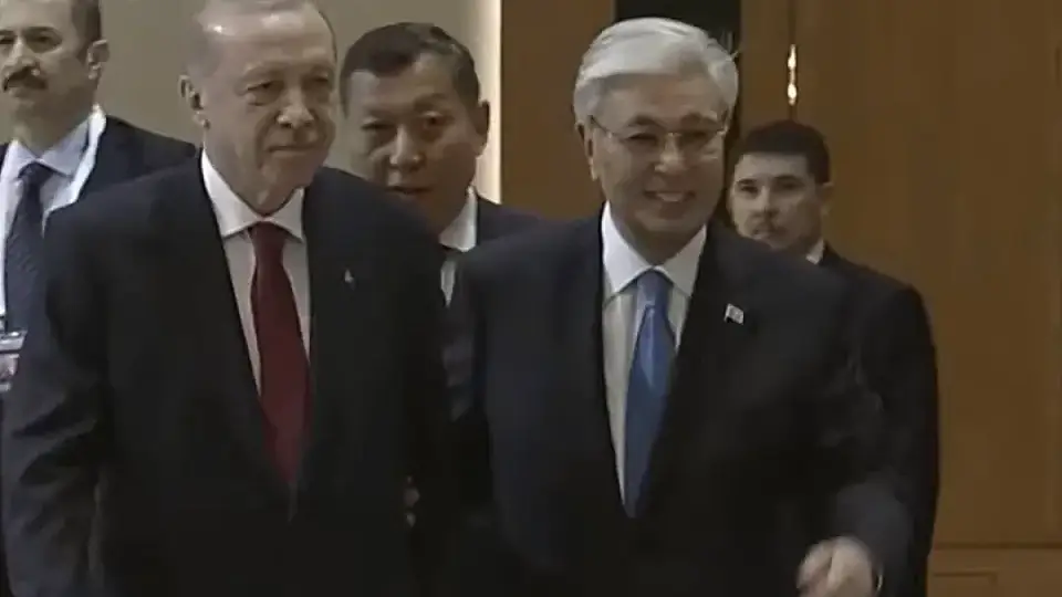 Erdoğan Kazakistan'da Resmi Törenle Karşılandı