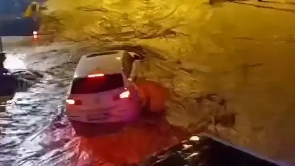 Hatay'da Sağanak Yağış Reyhanlı'da Su Baskınlarına Neden Oldu