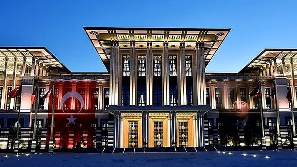 Hazine Gelirleri Artarken Faiz Giderleri Yükseldi