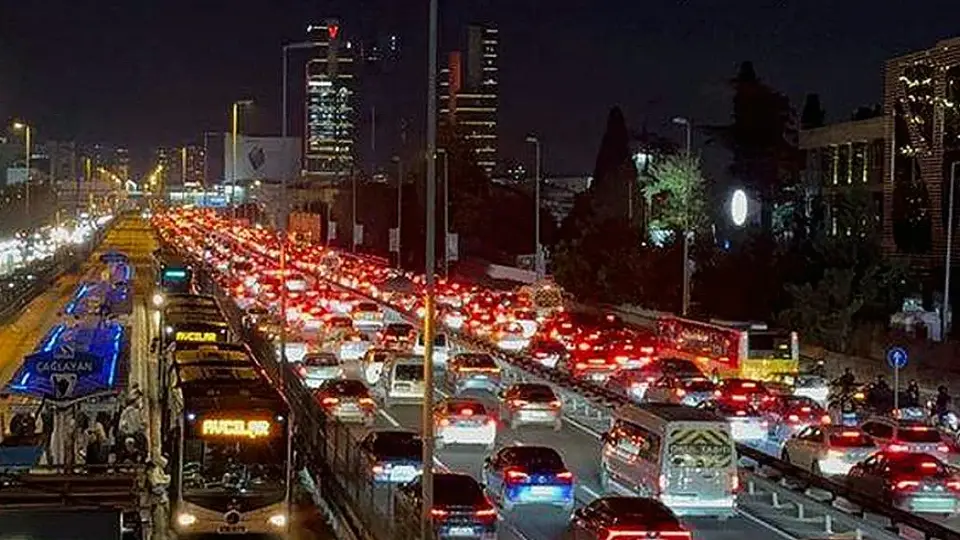 İstanbul'da 20 Mayıs Trafik Durumu: Yoğunluk Yaşanan İlçeler ve Alternatif Güzergahlar