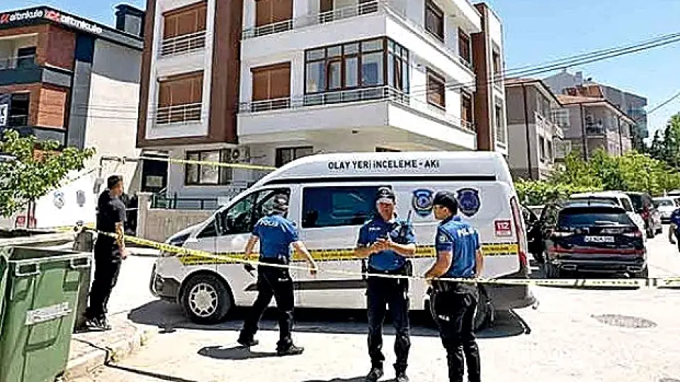 Konya'da Kan Donduran Cinayet: Anne ve Baba Hayatini Kaybetti