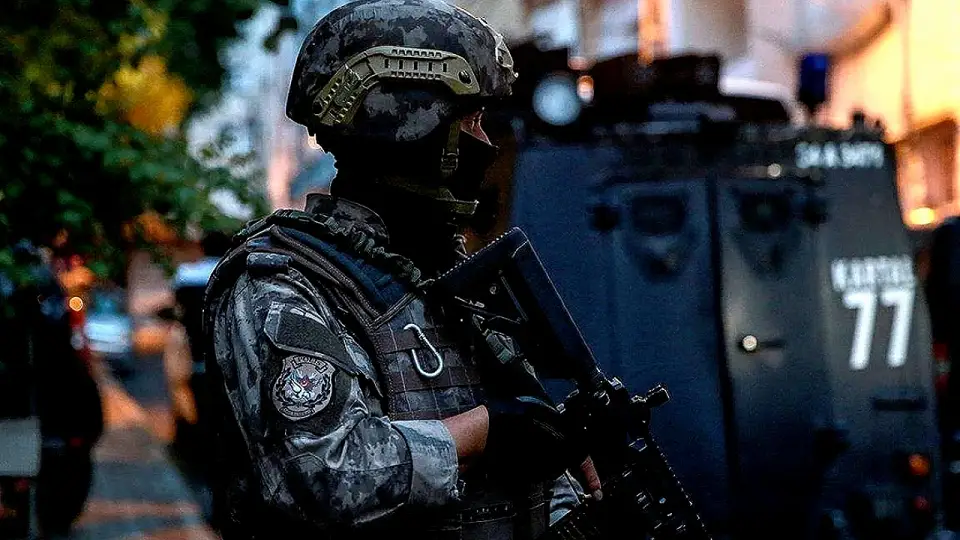 MİT'ten 4 İlde Casusluk Operasyonu: 9 Kişi Gözaltına Alındı