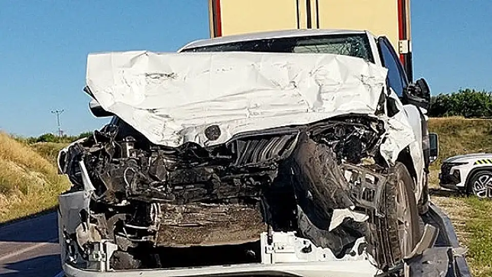 Mut-Silifke kara yolunda trafik kazası: Anne ve kızı hayatını kaybetti, baba ağır yaralı