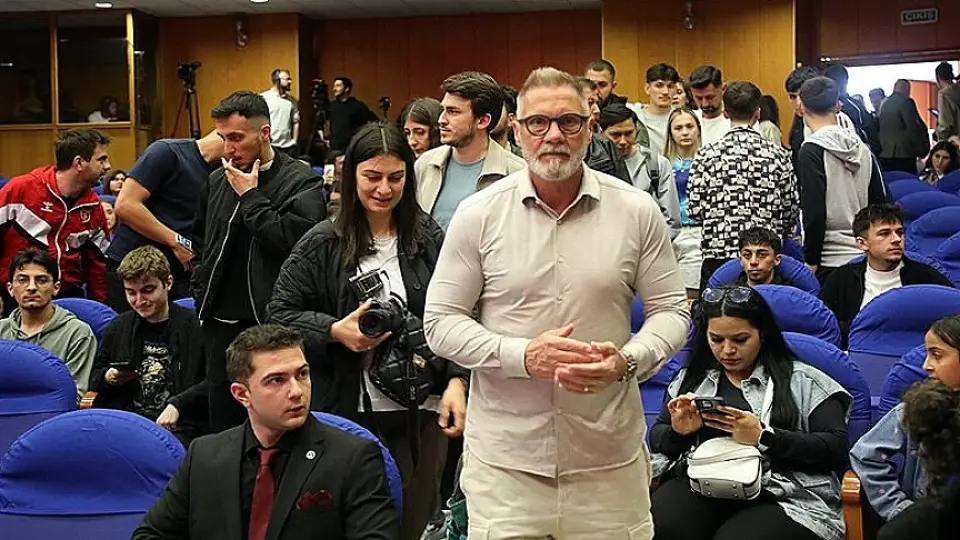 Samsunspor Teknik Direktörü Fink: Topa daha fazla sahip olan takım haline büründük