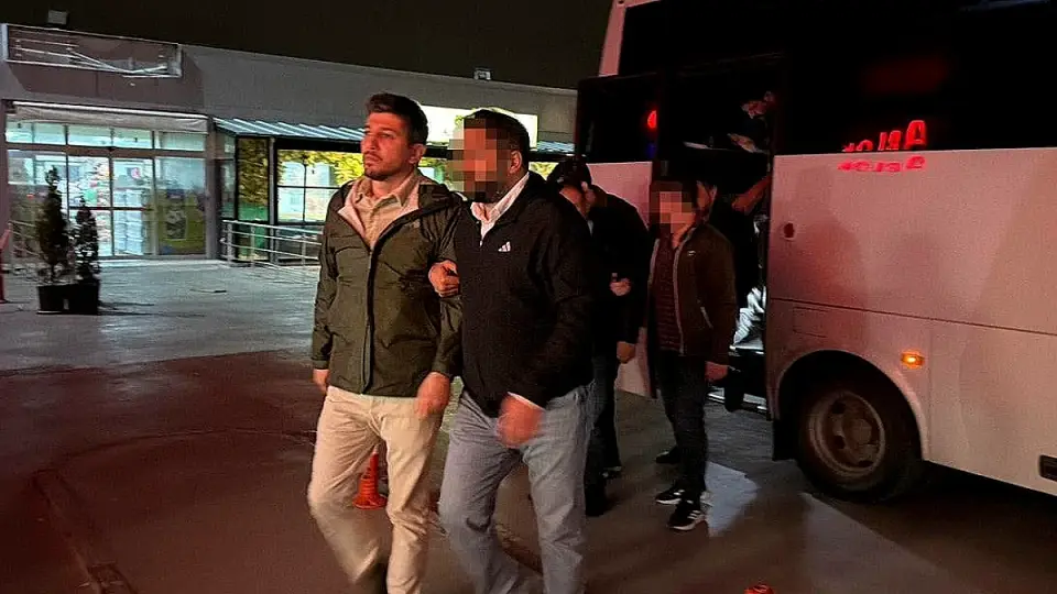 Tepebaşı Belediyesinde Yolsuzluk Operasyonu: Bahçede Kripto Madenciliği Cihazları Bulundu