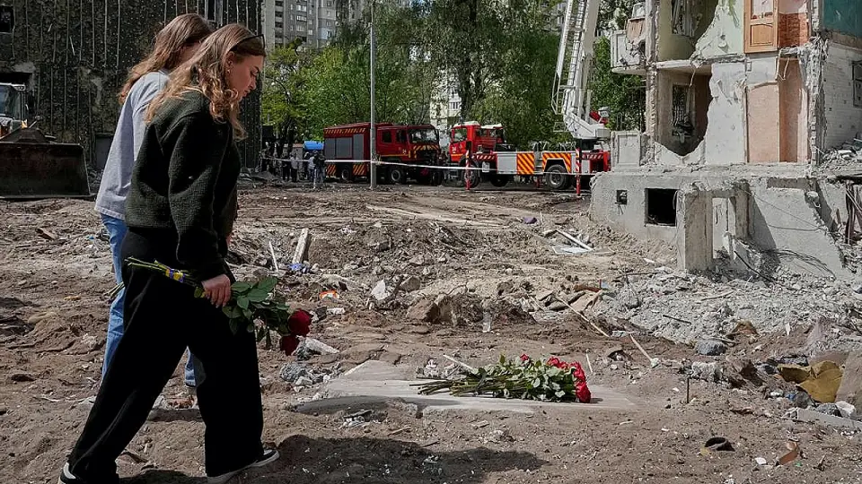 Ukrayna'da Savaş: Zelenski'den Rus Saldırısına Karşı Yanıt Hazırlığı Çağrısı