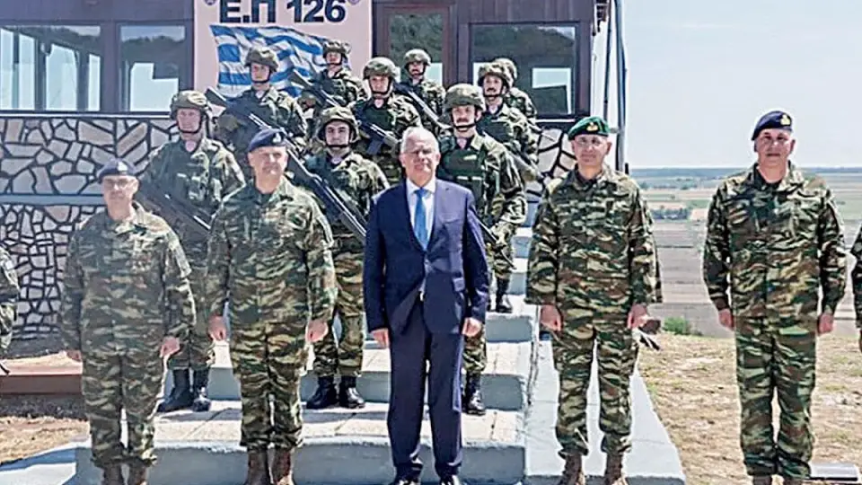 Yunanistan Cumhurbaşkanı Tasulas, Türkiye Sınır Karakolunda Geceledi
