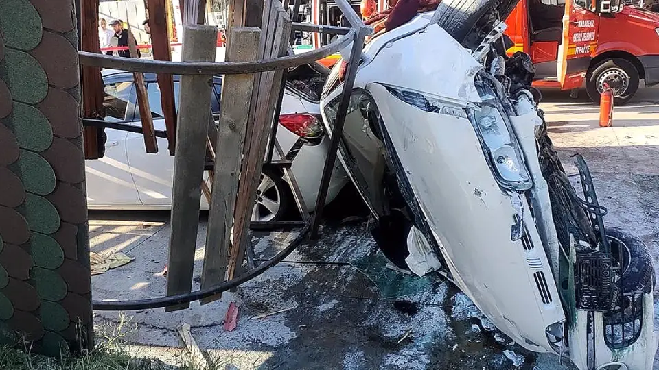 Zonguldak'ta Akaryakıt İstasyonunda Zincirleme Kaza: 6 Yaralı