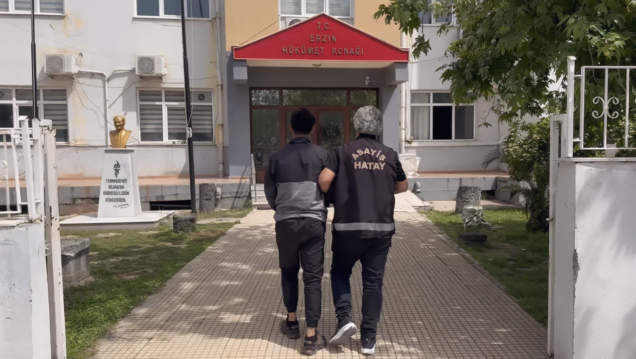 4 yıl 6 ay hapis cezasıyla aranan firari şahıs Erzin'de yakalandı